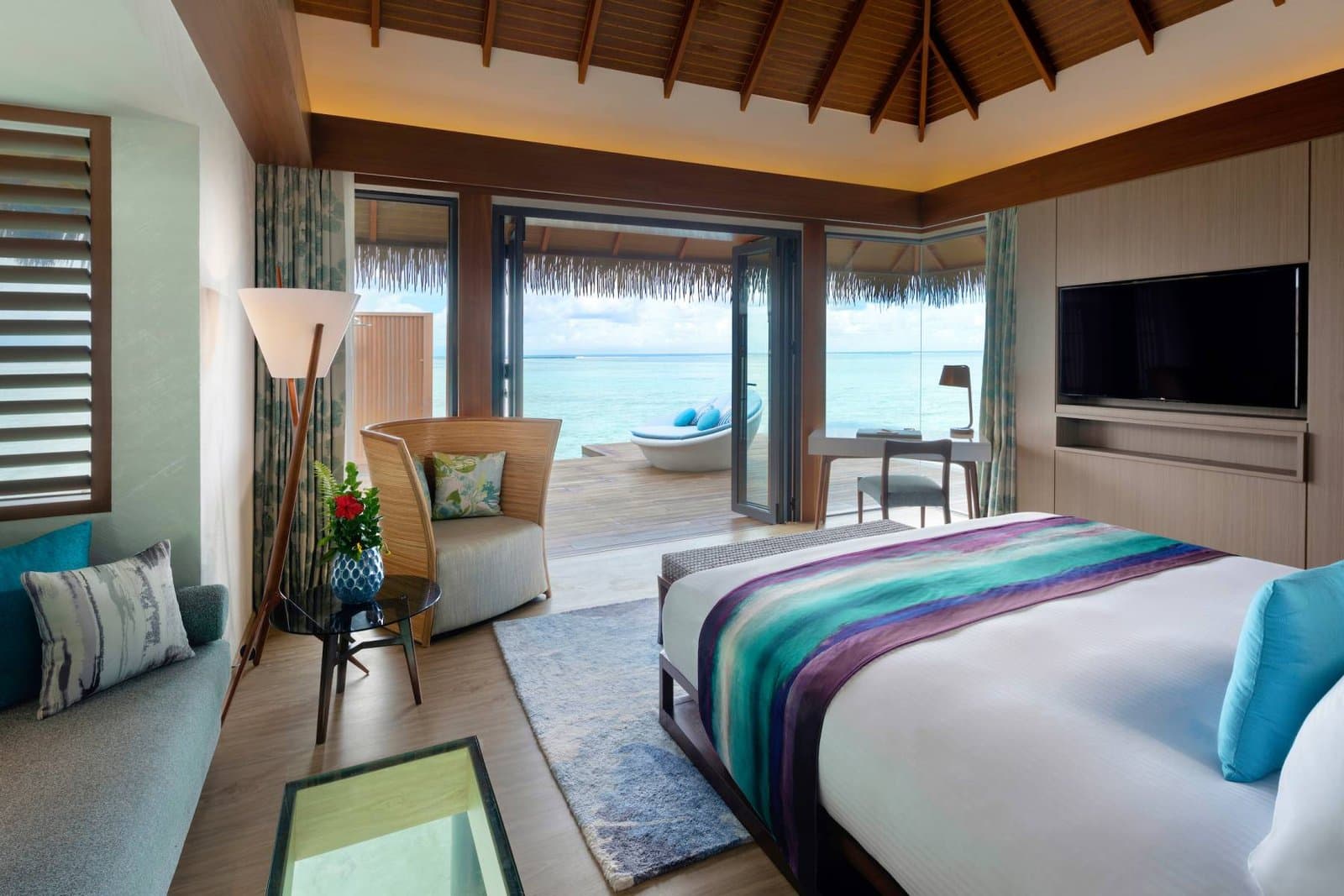 Sunset Ocean Pool Villa - Pullman Maamutaa