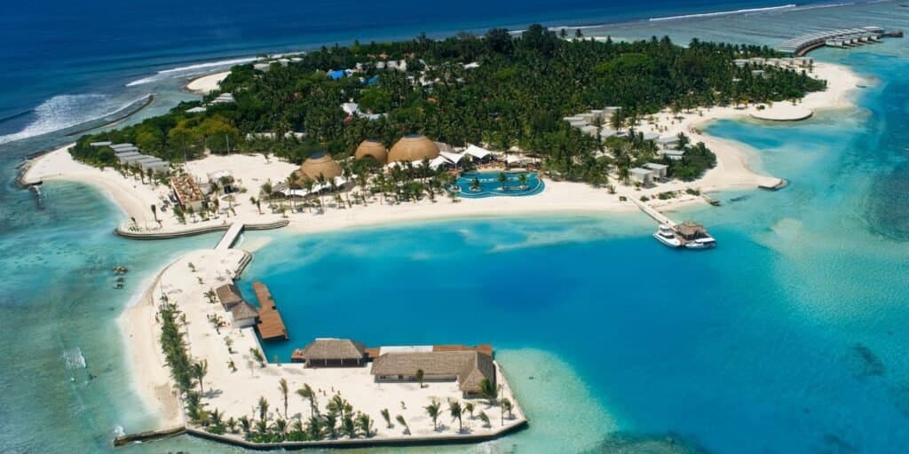 Holiday Inn Resort Kandooma Maldives