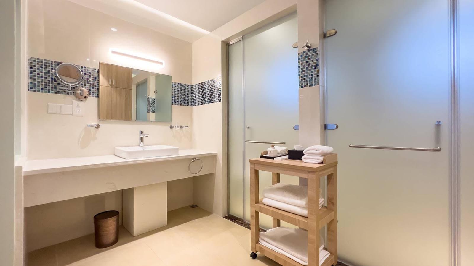 Water Villa with Pool + Slide - Siyam World