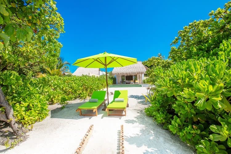 Beach Villas with Pool - Emerald Maldives